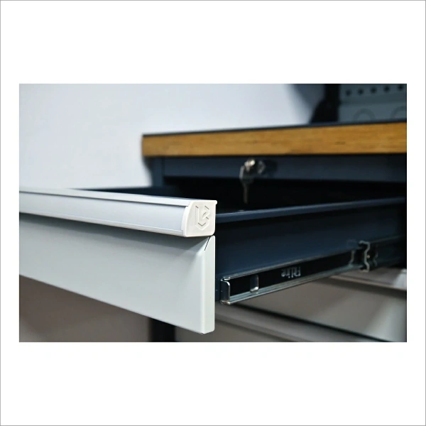 Верстак слесарный FBK 205.56.4