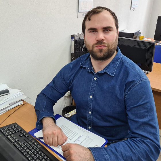 Лебедь Артем