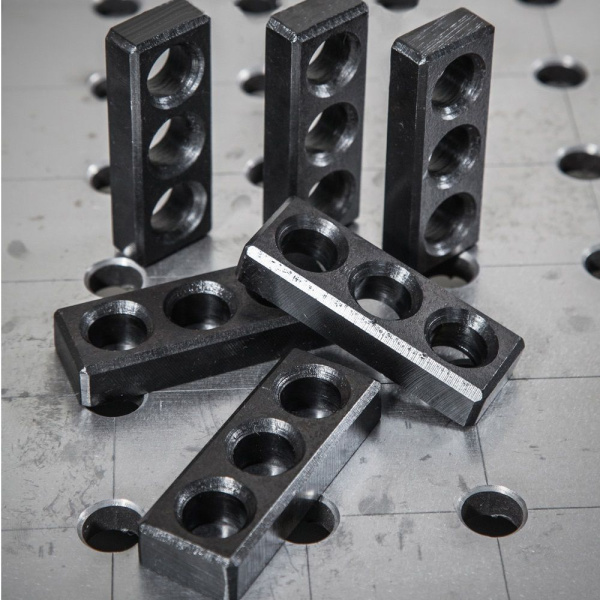 Упор универсальный L80 с 3 отверстиям