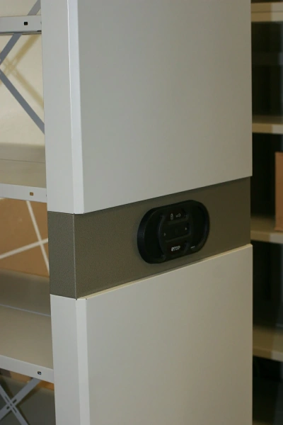 Стеллаж мобильный архив с электронным управлением